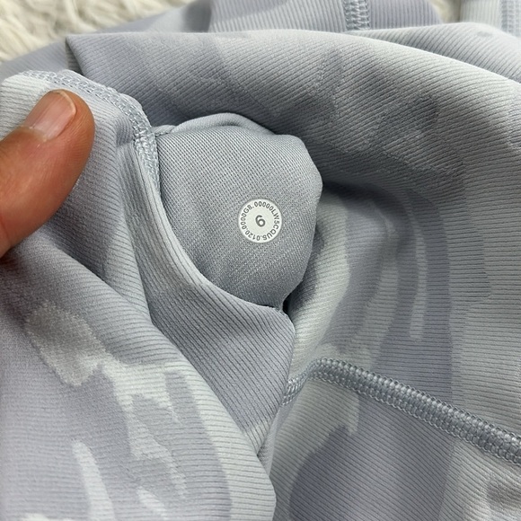 Lululemon Wunder Under High-Rise Tight 25" *Luxtreme Incognito Camo Jacquard - Picture 5 of 6